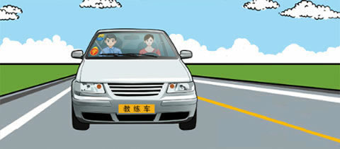 允许自学直考人员使用图中小型客车教练车，在学车专用标识签注的指导人员随车指导下学习驾驶。